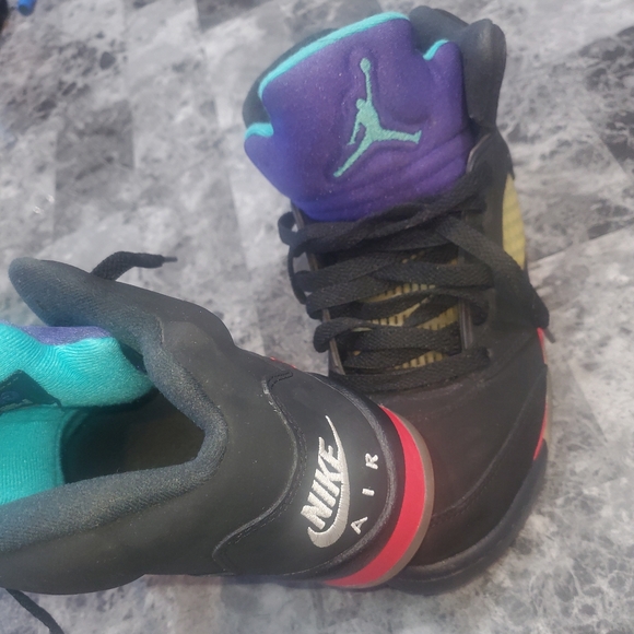 Jordan Air 5 Retro - Picture 3 of 5